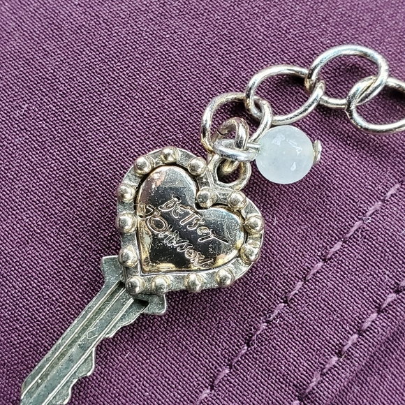 Betsey Johnson Iconic Flower & Gem Frontal Necklace - Picture 10 of 10